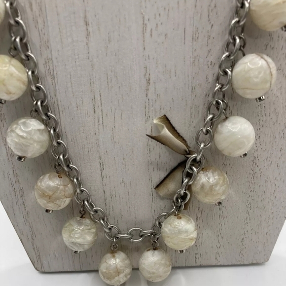 Loft marble bead and ribbon bow long necklace 32" chain link - Picture 2 of 7